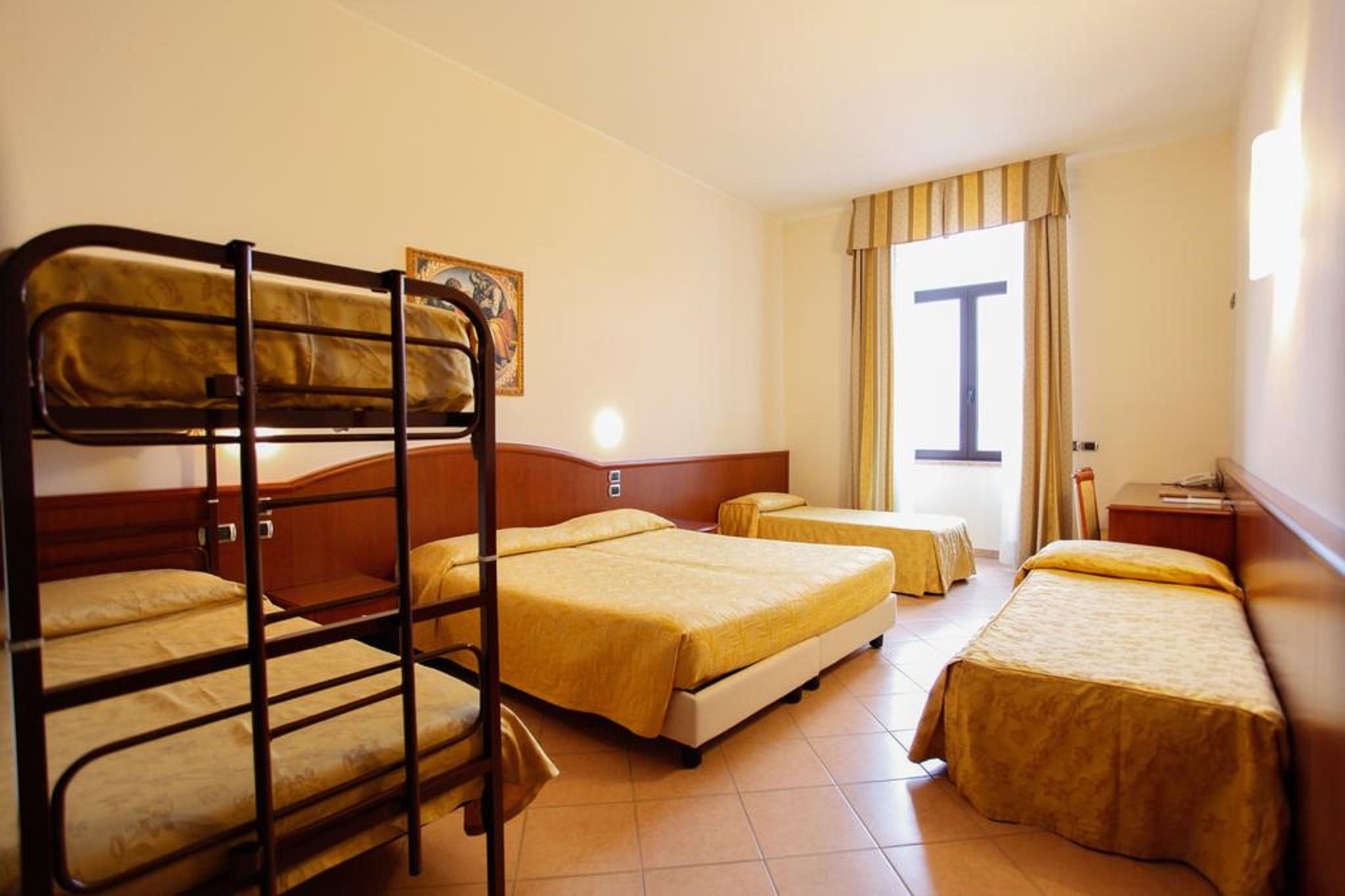 فندق Garda Family House كاستيليتو دو برينزون المظهر الخارجي الصورة